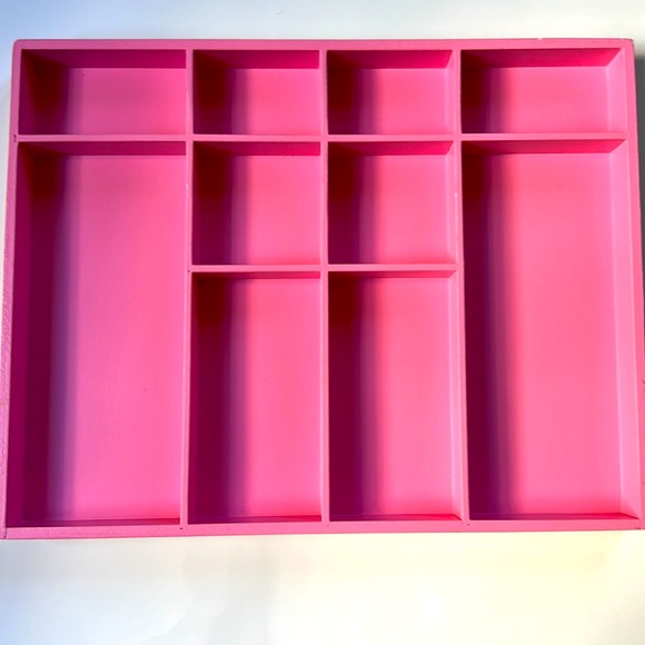 Melissa and Doug Abby & Emma Magnetic Dress-Up Set - Picture 16 of 16